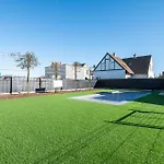 Apartamento Stylish In With Pool And Garage De Haan