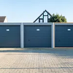 Apartamento Stylish In With Pool And Garage