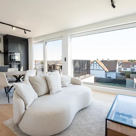 Apartamento Stylish In With Pool And Garage De Haan