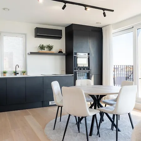 Apartamento Stylish In With Pool And Garage De Haan