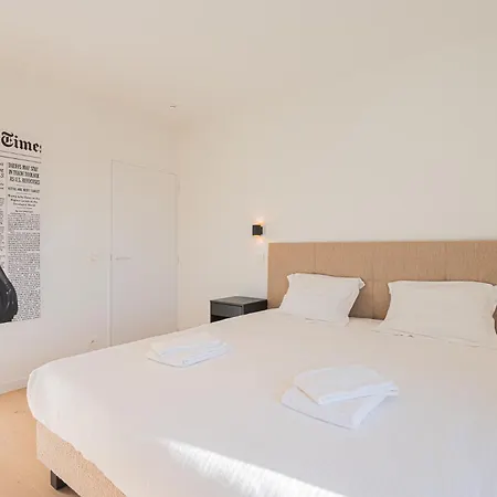 Daire Stylish In With Pool And Garage De Haan