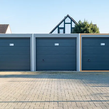 Daire Stylish In With Pool And Garage