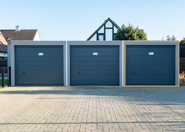 Apartment Stylish In With Pool And Garage